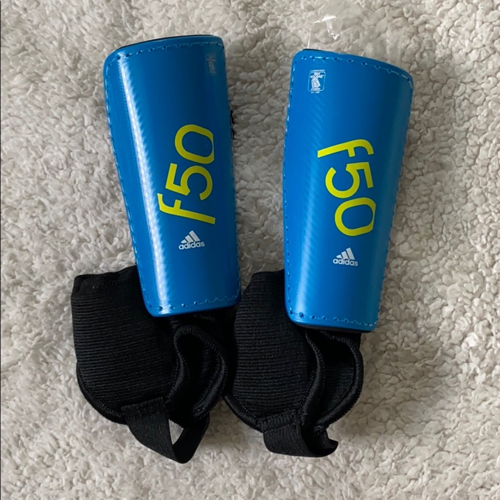 ADIDAS PRO SHIN GUARDS Attached SOCK kid children